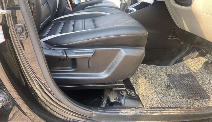 2021 KIA SONET HTX 1.0 IMT, Petrol, Manual, 66,033 km, Driver Side Adjustment Panel