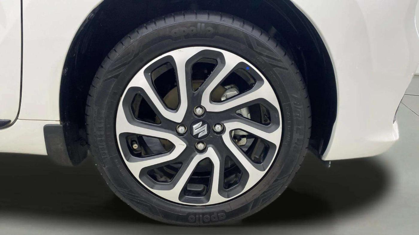 2023 Maruti Baleno ALPHA PETROL 1.2, Petrol, Manual, 9,765 km, Right Front Wheel
