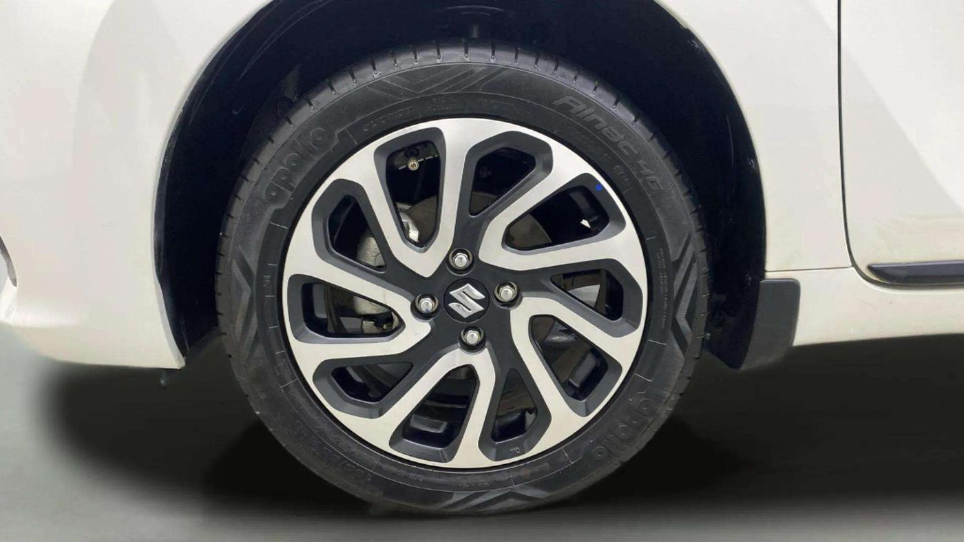 2023 Maruti Baleno ALPHA PETROL 1.2, Petrol, Manual, 9,765 km, Left Front Wheel