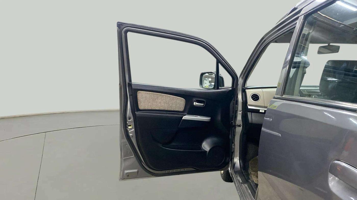 2013 Maruti Wagon R 1.0 VXI, Petrol, Manual, 46,890 km, LHS Front Door