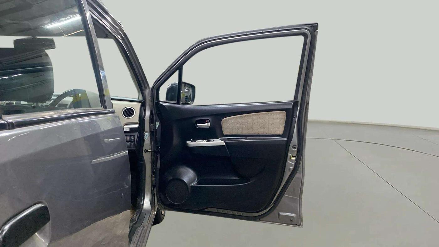 2013 Maruti Wagon R 1.0 VXI, Petrol, Manual, 46,890 km, RHS Front Door