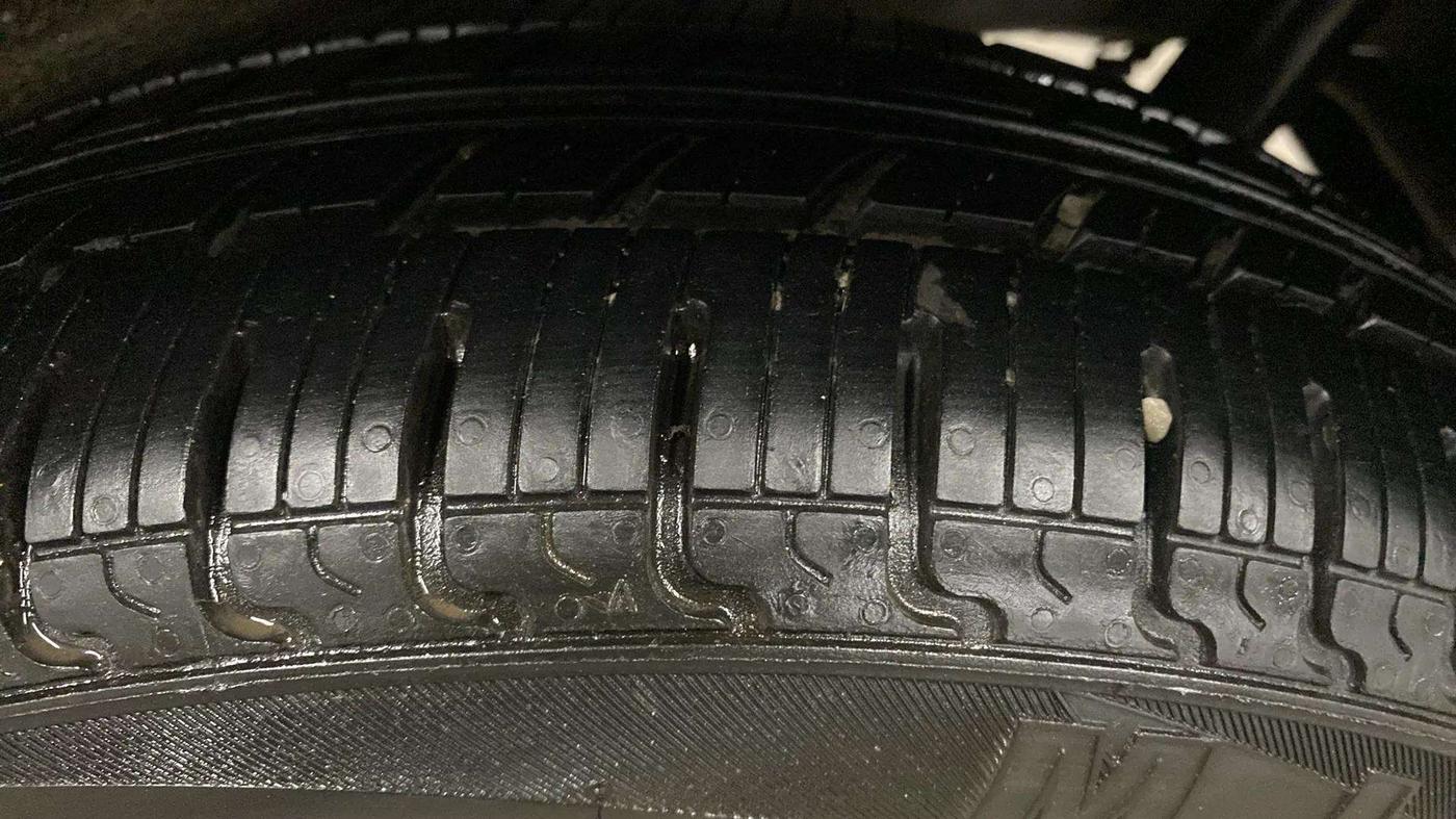 2013 Maruti Wagon R 1.0 VXI, Petrol, Manual, 46,890 km, Left Rear Tyre Tread