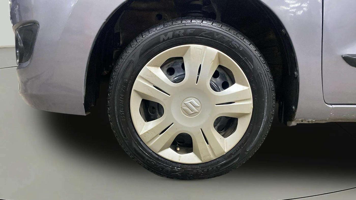 2013 Maruti Wagon R 1.0 VXI, Petrol, Manual, 46,890 km, Left Front Wheel