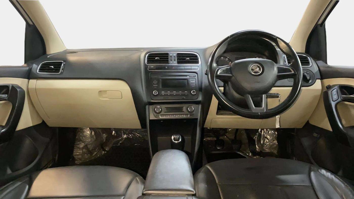 2018 Skoda Rapid AMBITION 1.6 MPI MT, Petrol, Manual, 62,989 km, Dashboard