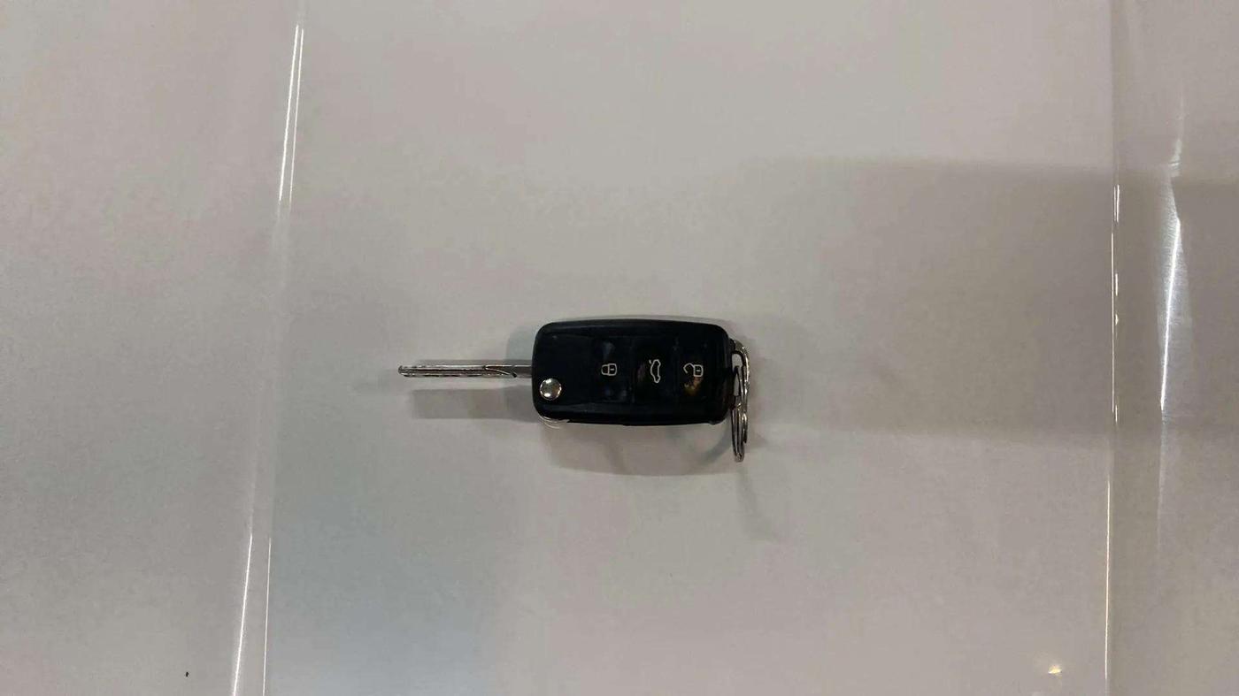 2018 Skoda Rapid AMBITION 1.6 MPI MT, Petrol, Manual, 62,989 km, Key Close Up