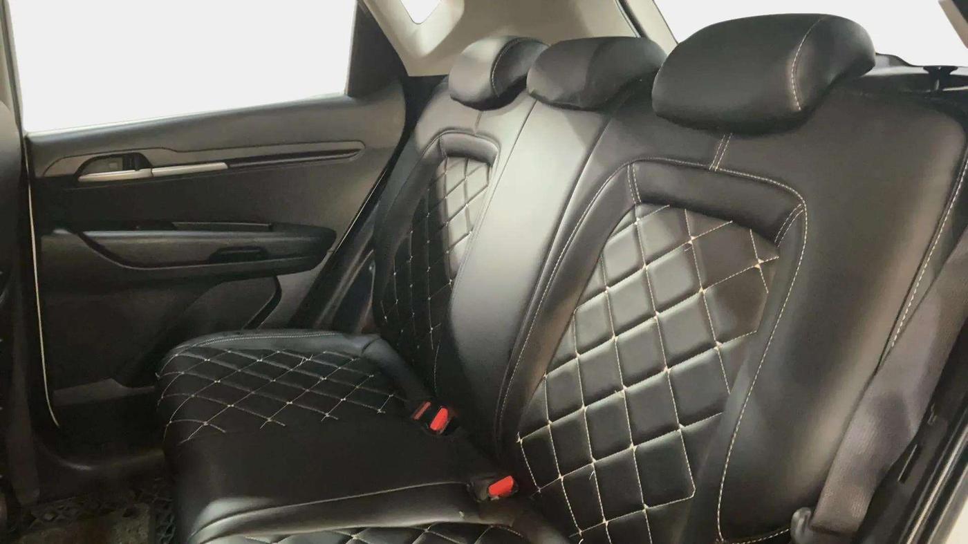 2023 KIA SONET HTK PLUS 1.0 TURBO PETROL IMT, Petrol, Manual, 31,370 km, Right Side Rear Door Cabin
