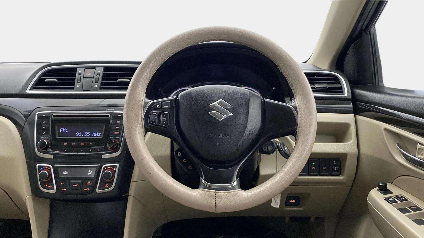 2014 Maruti Ciaz VXI+, Petrol, Manual, 33,001 km, Steering Wheel Close Up