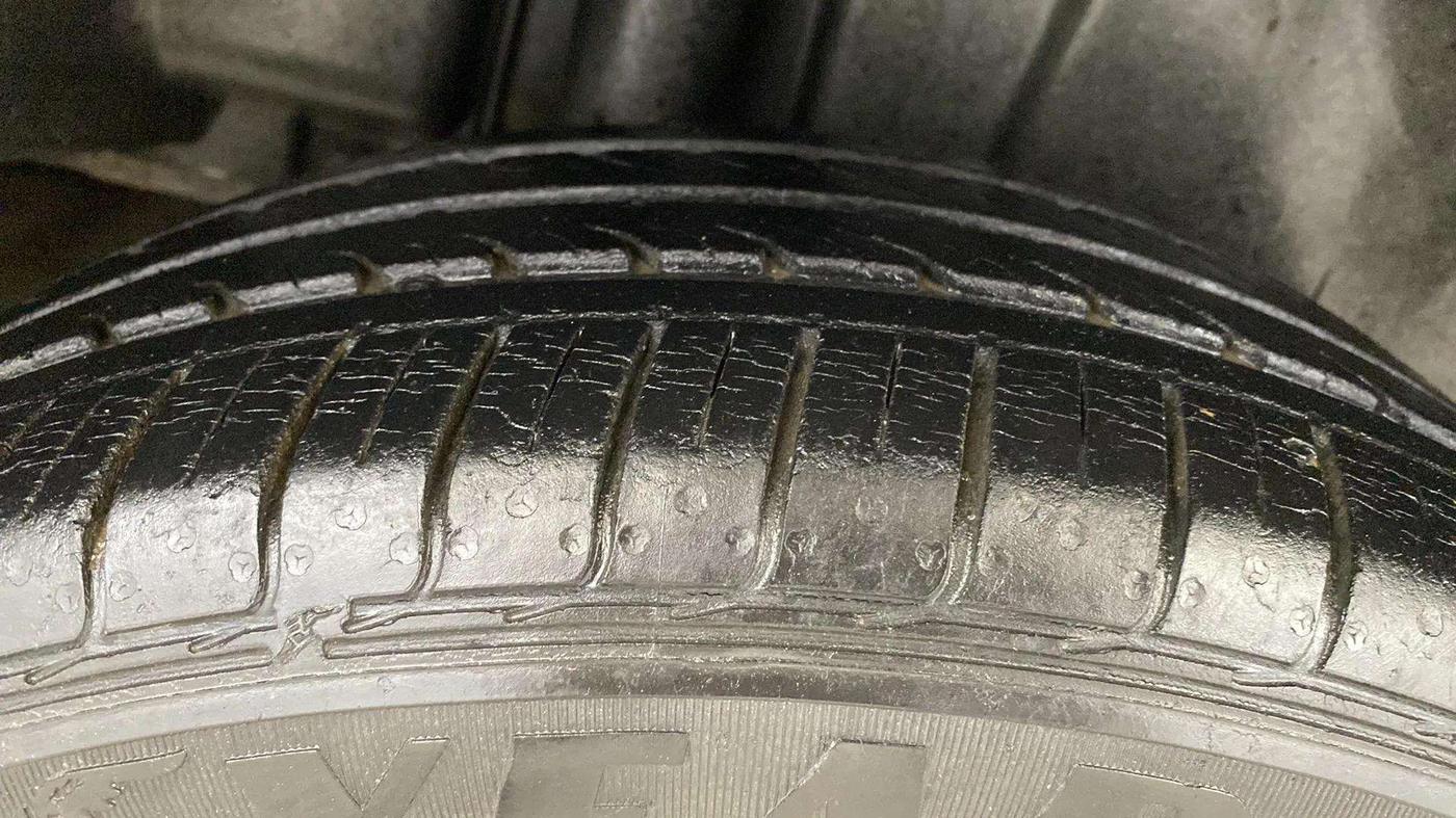 2014 Maruti Ciaz VXI+, Petrol, Manual, 33,001 km, Right Rear Tyre Tread
