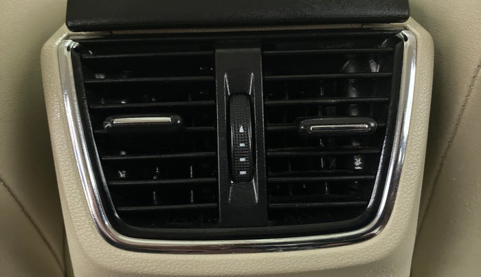 2017 Skoda Octavia 2.0 TDI STYLE PLUS AT, Diesel, Automatic, 97,547 km, Rear AC Vents
