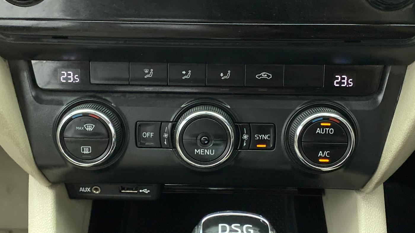 2017 Skoda Octavia 2.0 TDI STYLE PLUS AT, Diesel, Automatic, 97,547 km, Multi-Zone Climate Control
