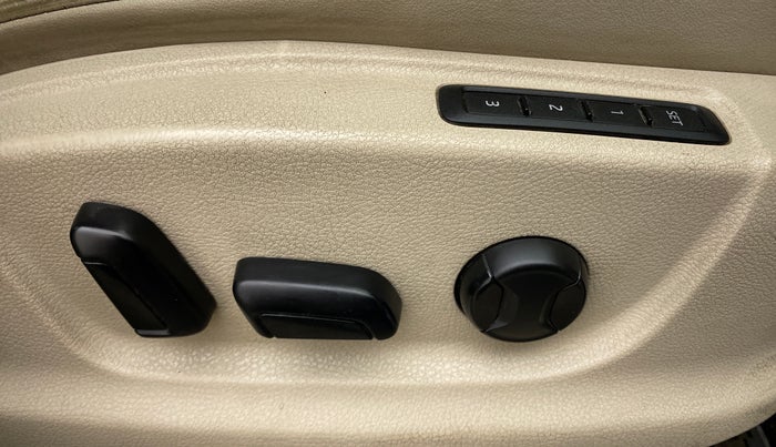 2017 Skoda Octavia 2.0 TDI STYLE PLUS AT, Diesel, Automatic, 97,547 km, Electrically Adjustable Driver's Seat