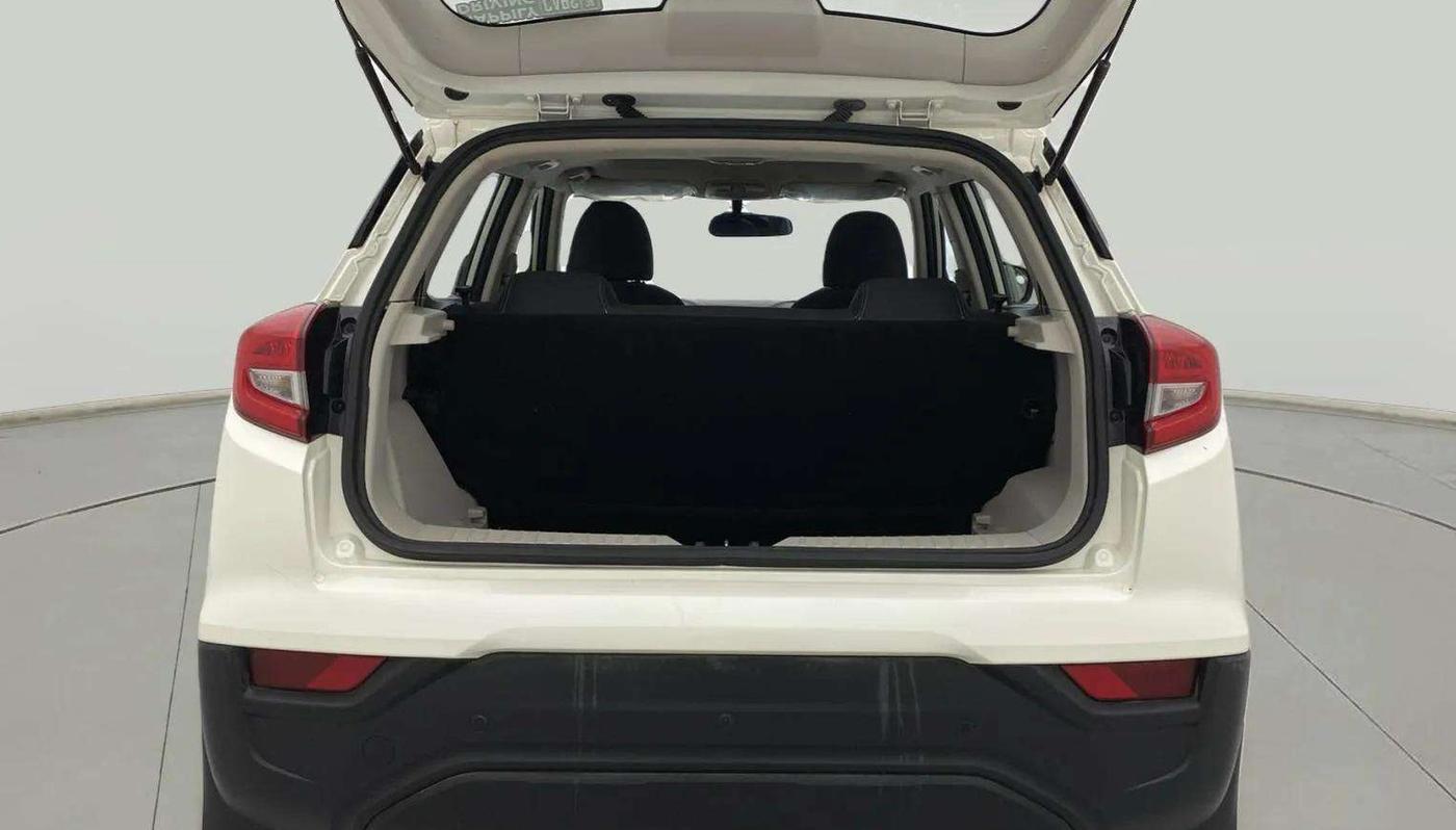 2022 Mahindra XUV300 W6 1.2 PETROL AMT, Petrol, Automatic, 15,960 km, Boot Open Zoomed View