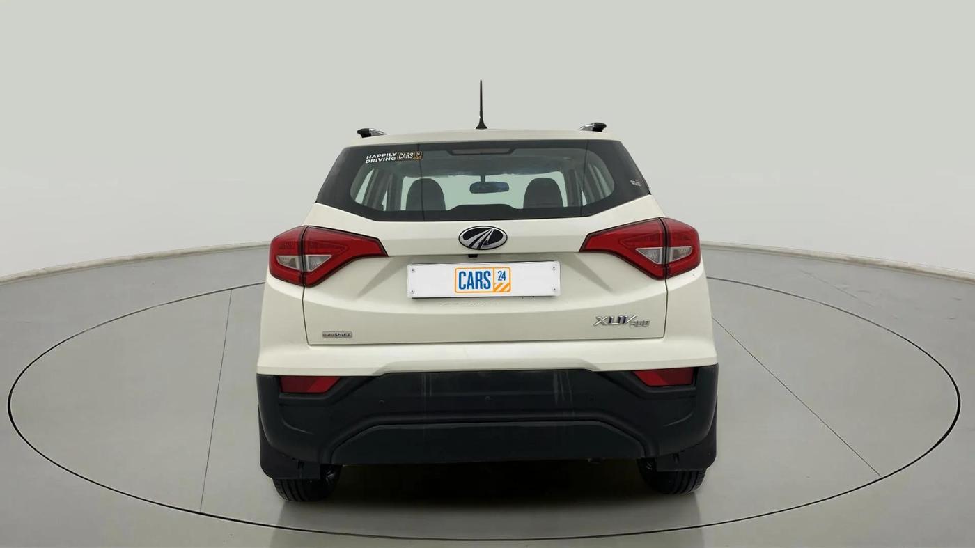 2022 Mahindra XUV300 W6 1.2 PETROL AMT, Petrol, Automatic, 15,960 km, Back/Rear