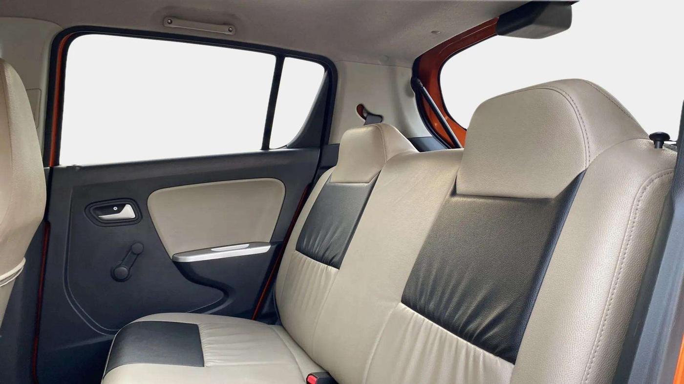 2015 Maruti Alto K10 VXI, Petrol, Manual, 16,041 km, Right Side Rear Door Cabin