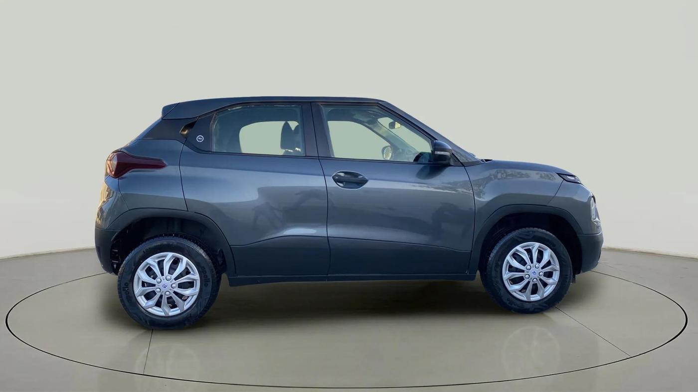 2024 Tata PUNCH PURE MT, Petrol, Manual, 10,100 km, Right Side
