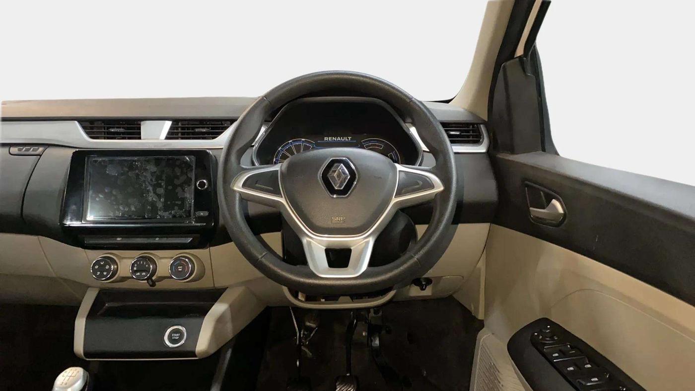 2019 Renault TRIBER RXZ, Petrol, Manual, 34,216 km, Steering Wheel Close Up