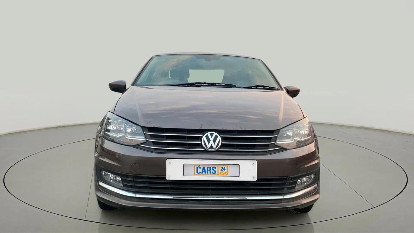 2017 Volkswagen Vento HIGHLINE PLUS 1.2 AT 16 ALLOY, Petrol, Automatic, 71,259 km, Front