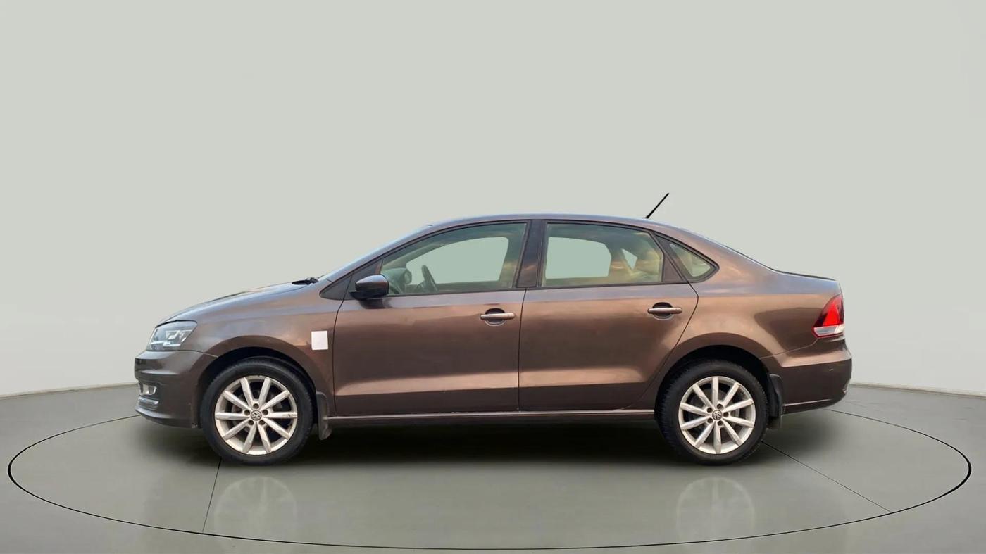2017 Volkswagen Vento HIGHLINE PLUS 1.2 AT 16 ALLOY, Petrol, Automatic, 71,259 km, Left Side