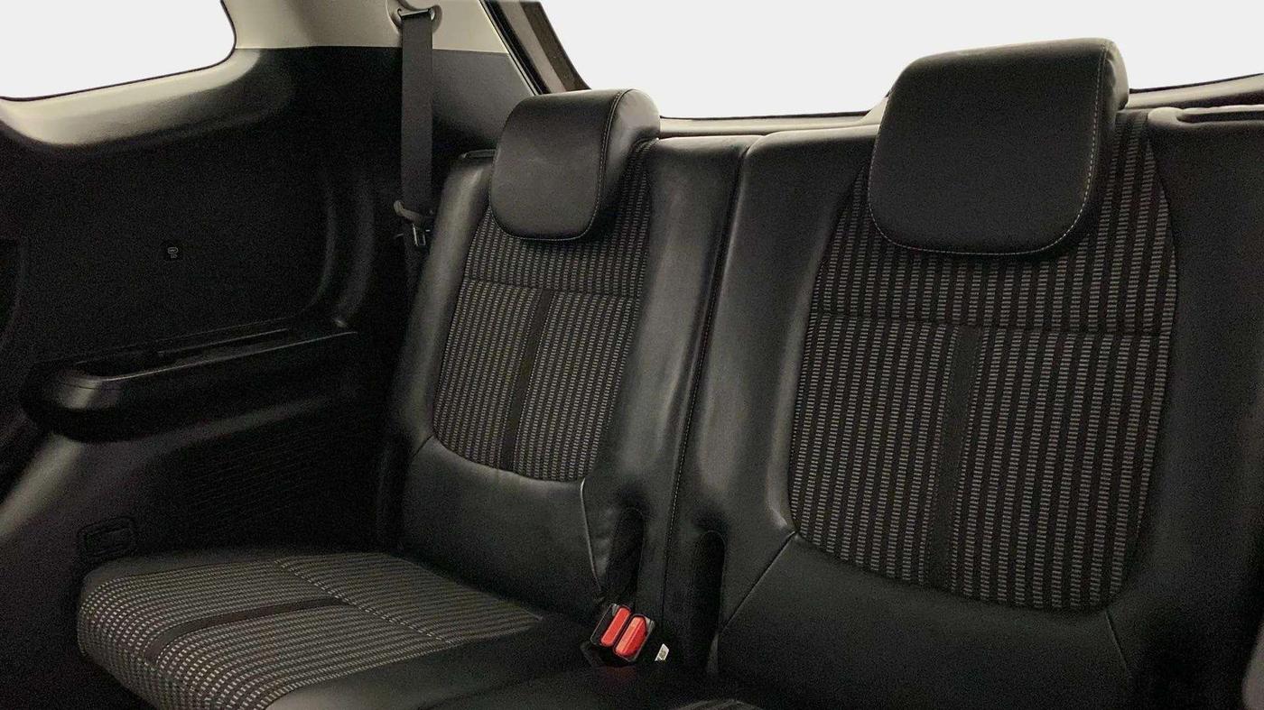2022 KIA CARENS PRESTIGE PLUS 1.4 PETROL 7 STR, Petrol, Manual, 13,379 km, Third Seat Row ( optional )