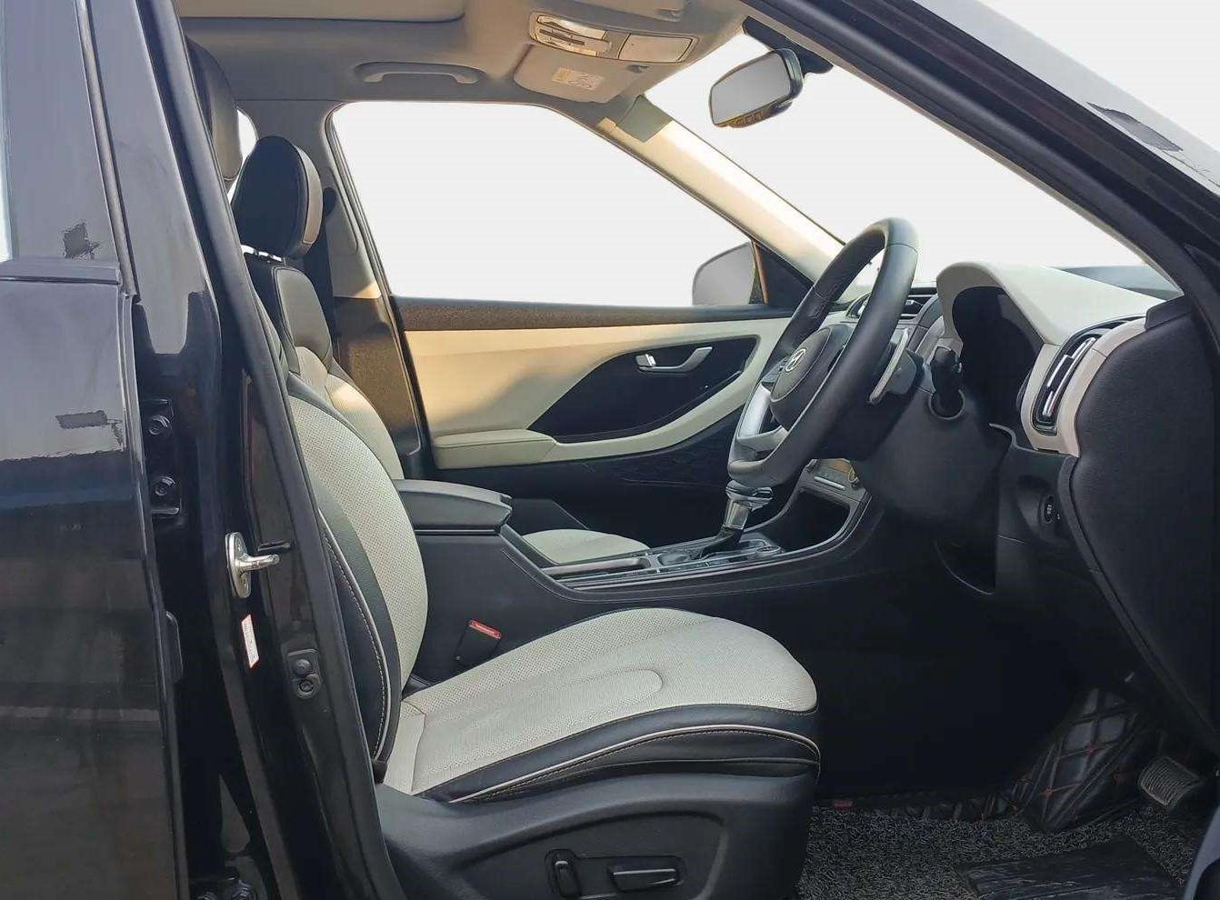 2021 Hyundai Creta SX (O) AT 1.5 DIESEL, Diesel, Automatic, 91,818 km, Right Side Front Door Cabin