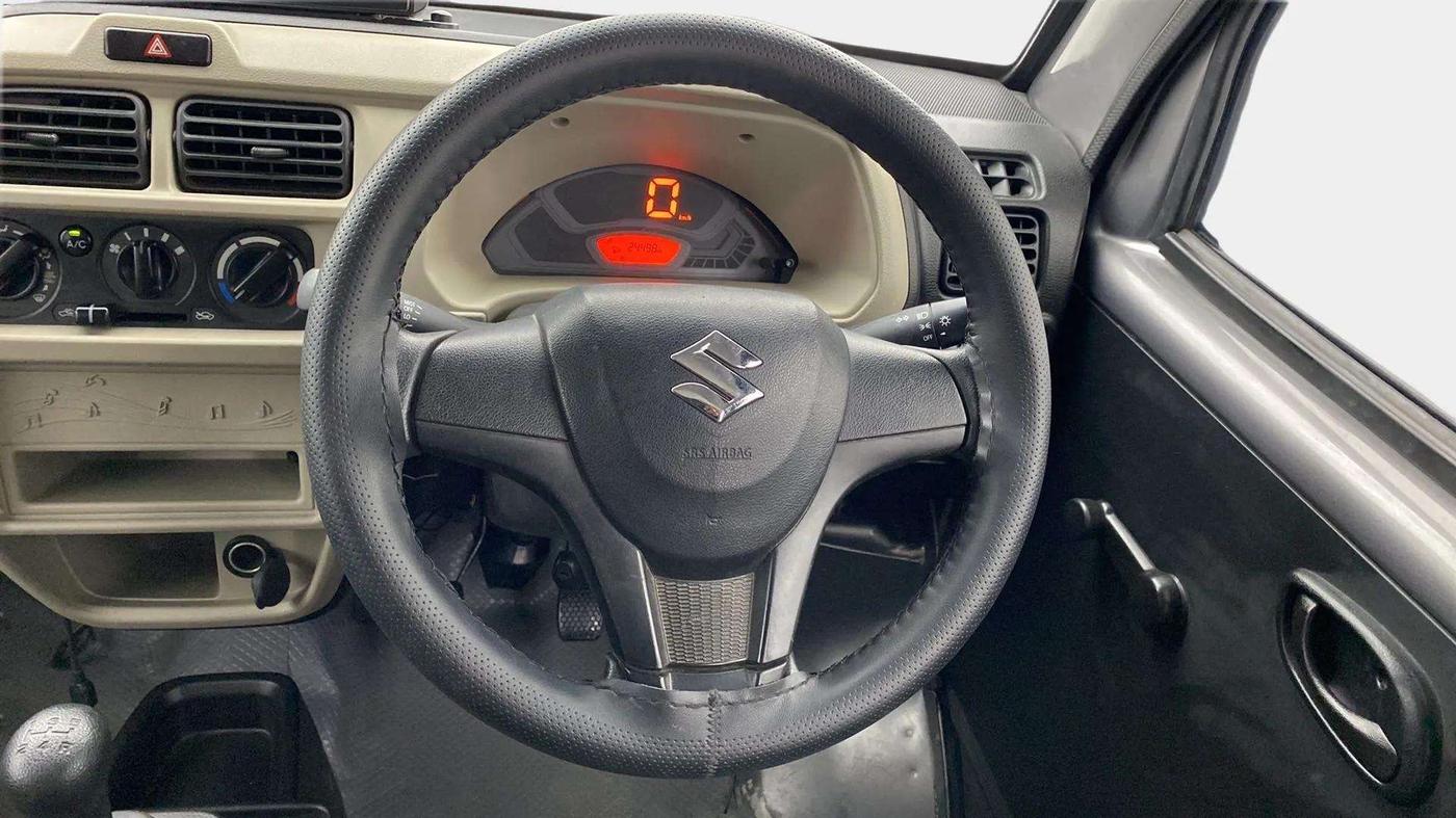 2023 Maruti Eeco 5 STR AC, Petrol, Manual, 24,840 km, Steering Wheel Close Up