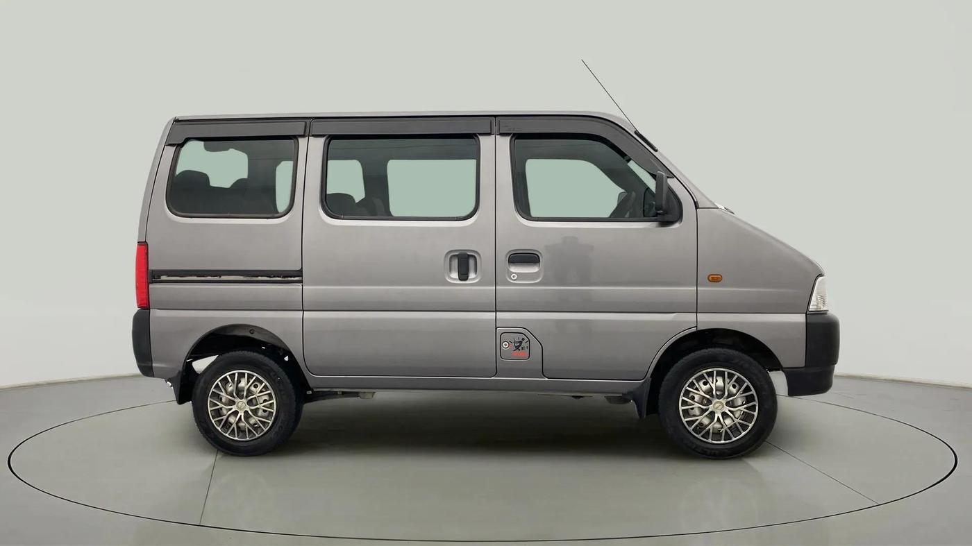 2023 Maruti Eeco 5 STR AC, Petrol, Manual, 24,840 km, Right Side View