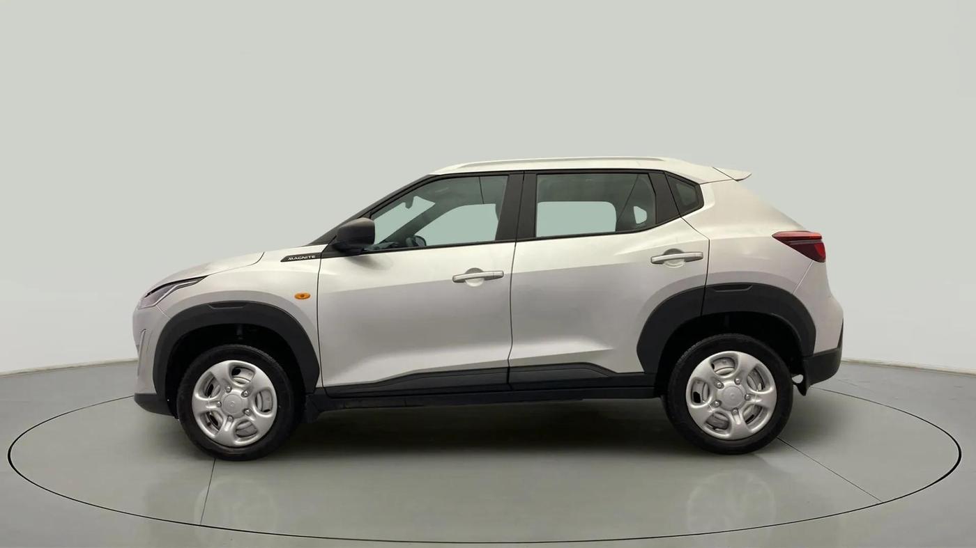 2023 Nissan MAGNITE XE, Petrol, Manual, 35,208 km, Left Side