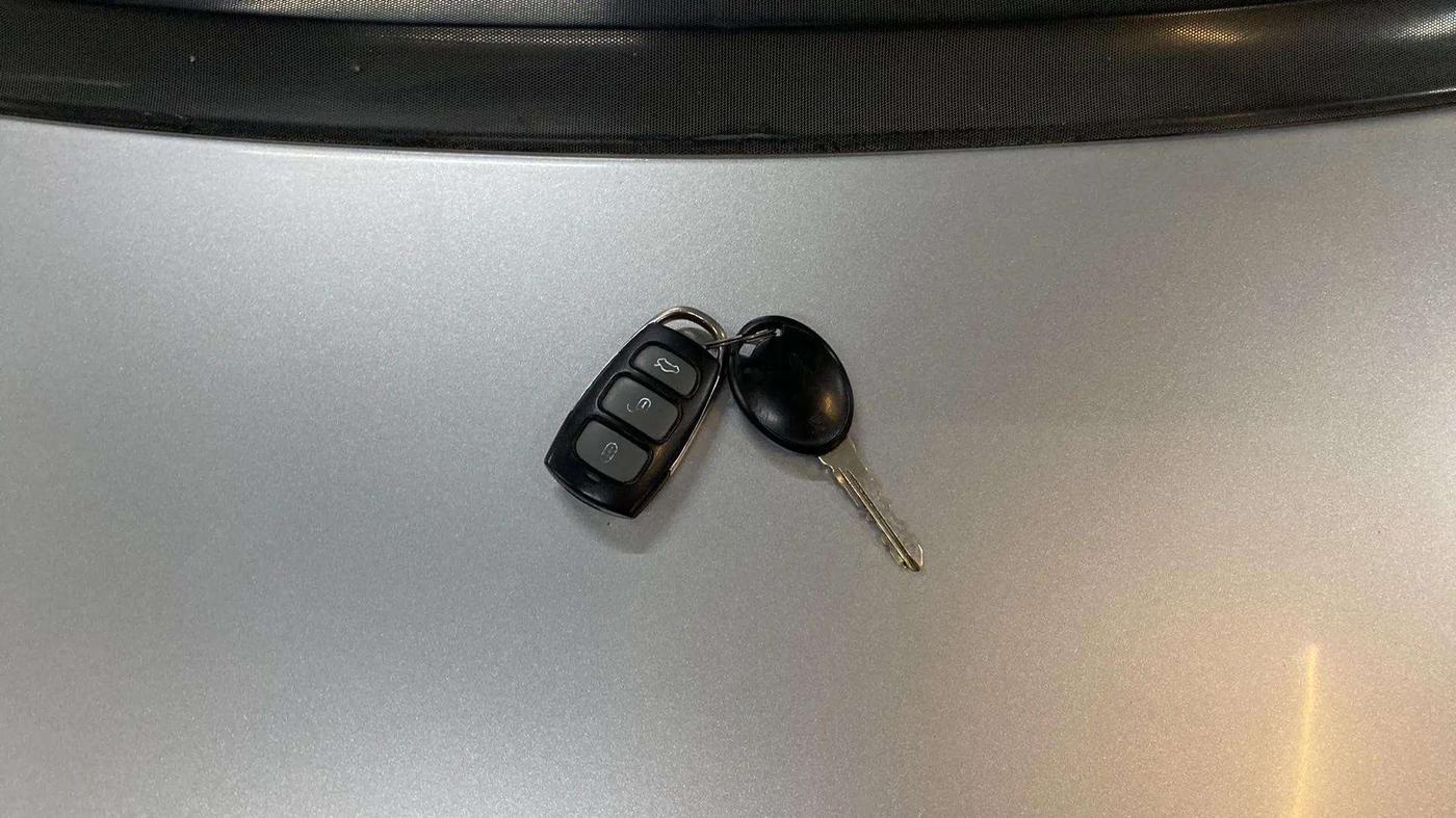 2018 Tata TIGOR XM PETROL, Petrol, Manual, 70,723 km, Key Close Up
