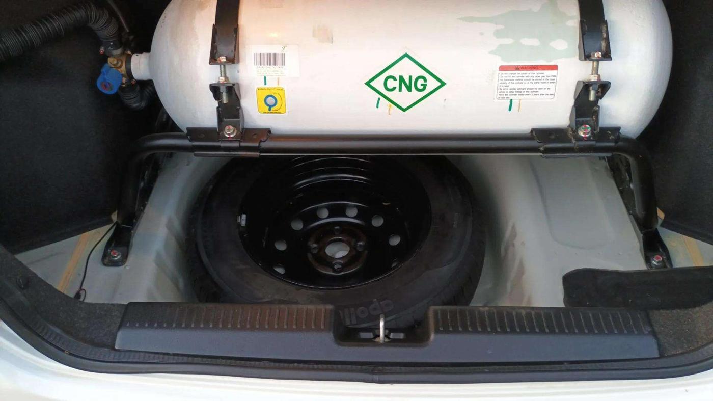 2022 Maruti Dzire VXI CNG, CNG, Manual, 49,909 km, Boot Inside