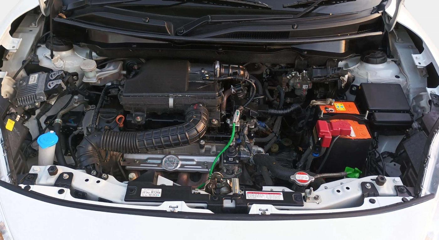2022 Maruti Dzire VXI CNG, CNG, Manual, 49,909 km, Open Bonet
