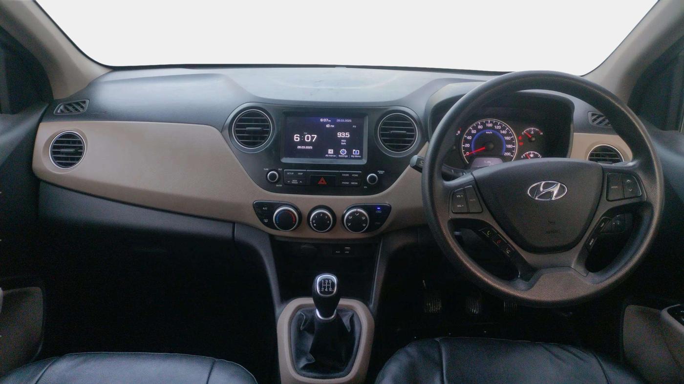 2019 Hyundai Grand i10 SPORTZ 1.2 KAPPA VTVT, Petrol, Manual, 22,978 km, Dashboard