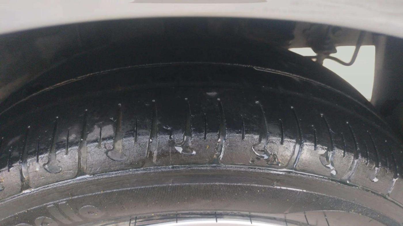 2019 Hyundai Grand i10 SPORTZ 1.2 KAPPA VTVT, Petrol, Manual, 22,978 km, Left Rear Tyre Tread