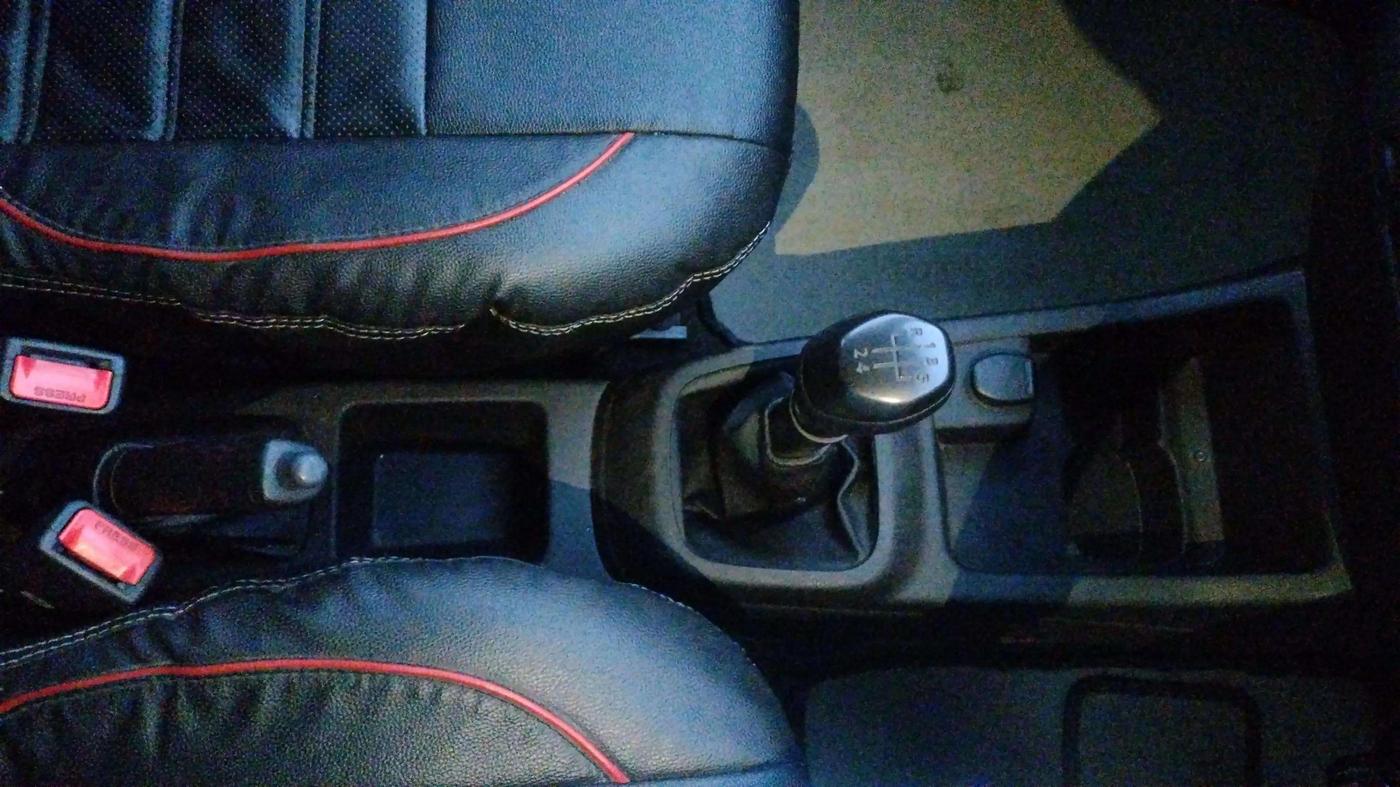 2018 Renault Kwid RXL 1.0, Petrol, Manual, 39,354 km, Gear Lever