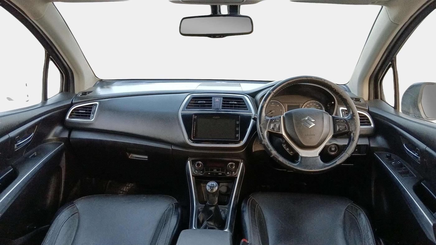 2017 Maruti S Cross ALPHA 1.3, Diesel, Manual, 74,584 km, Dashboard