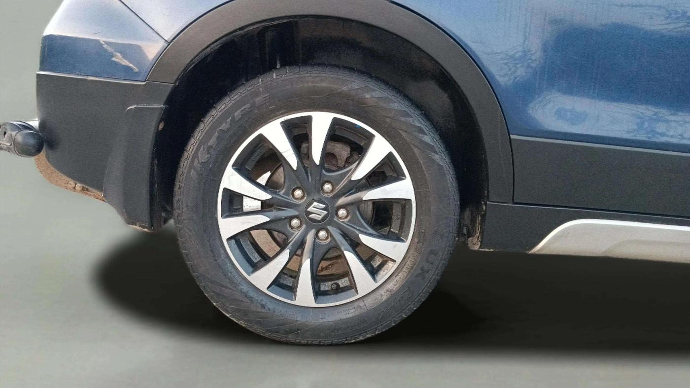 2017 Maruti S Cross ALPHA 1.3, Diesel, Manual, 74,584 km, Right Rear Wheel