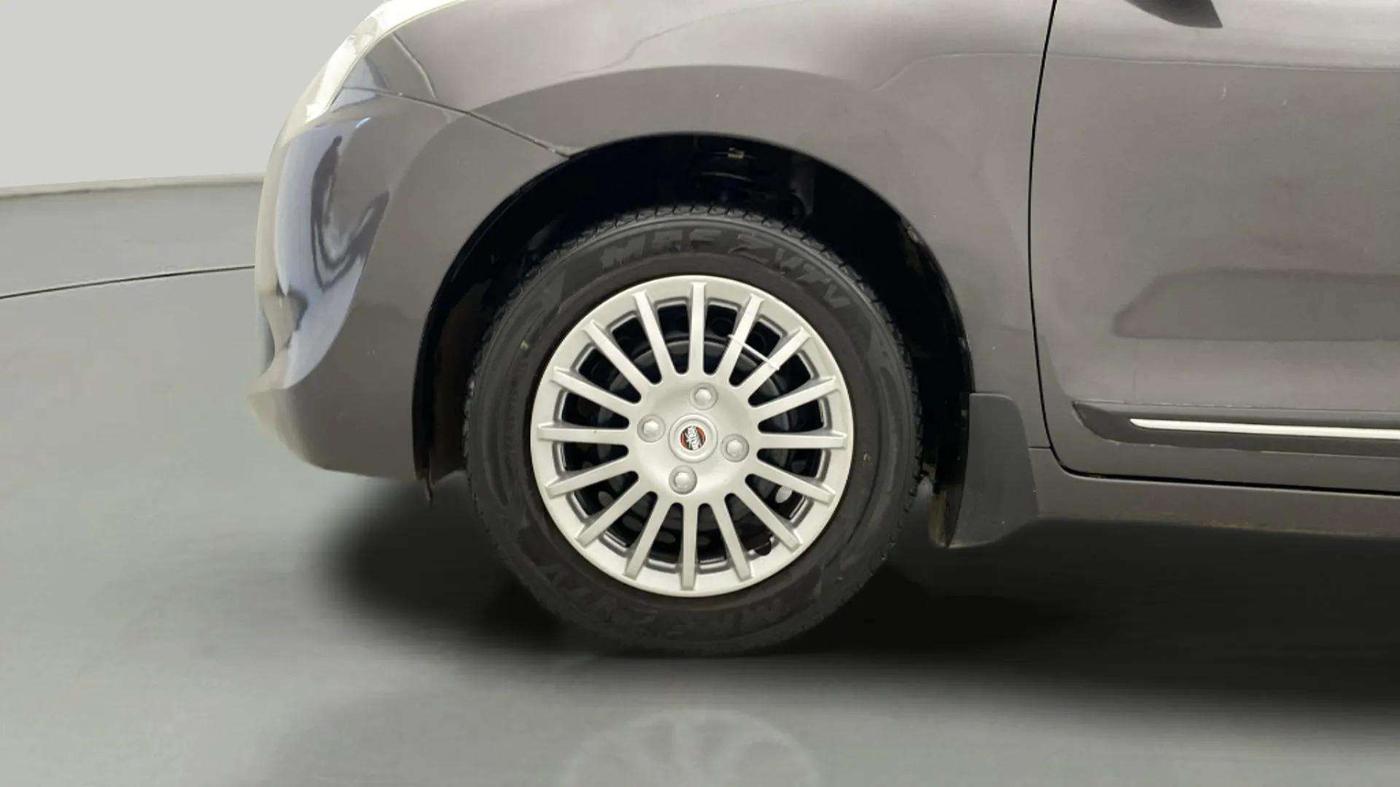 2018 Maruti Baleno DELTA PETROL 1.2, Petrol, Manual, 72,920 km, Left Front Wheel