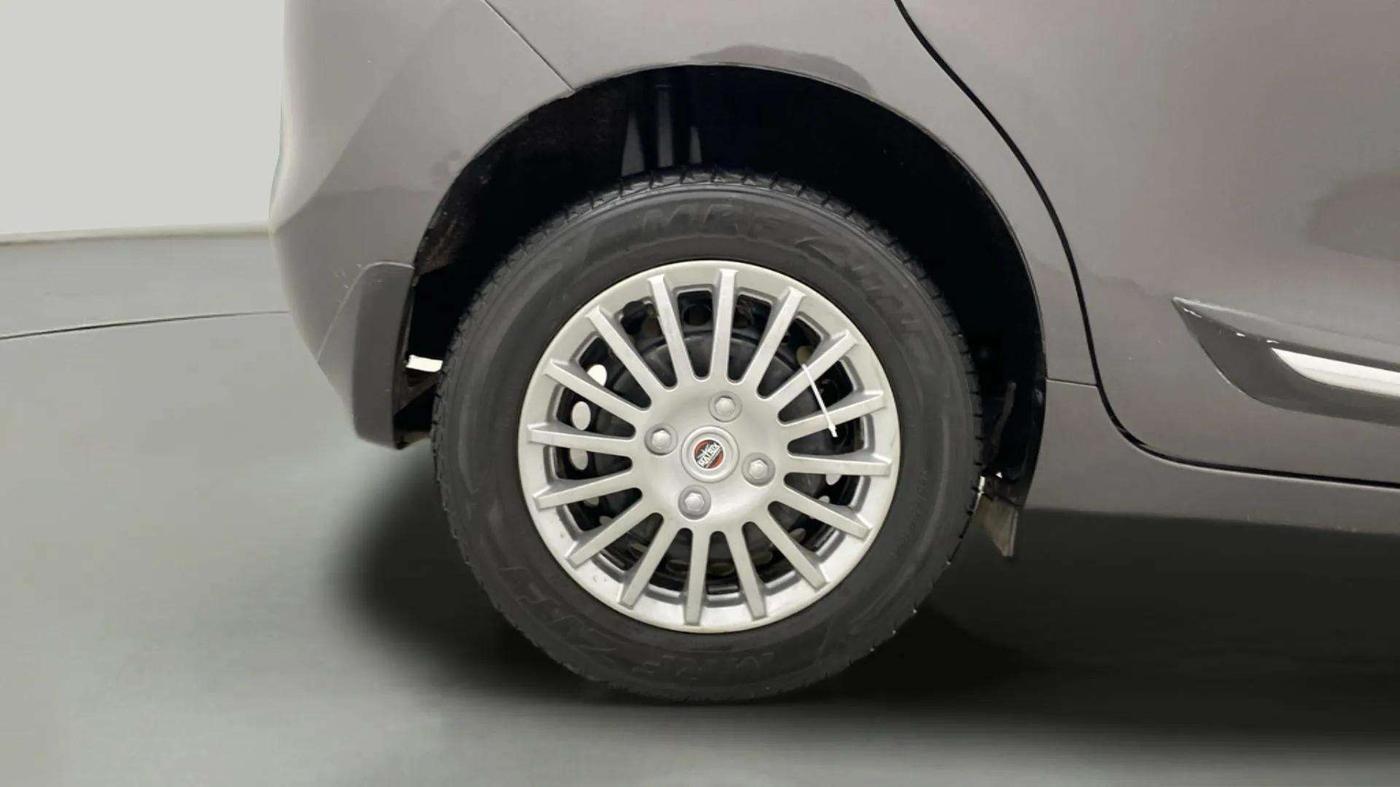 2018 Maruti Baleno DELTA PETROL 1.2, Petrol, Manual, 72,920 km, Right Rear Wheel