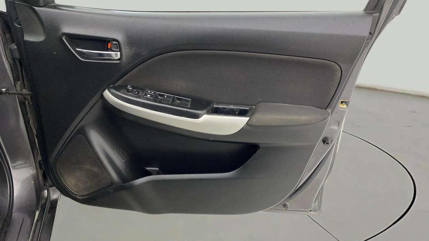 2018 Maruti Baleno DELTA PETROL 1.2, Petrol, Manual, 72,920 km, Driver Side Door Panels Control