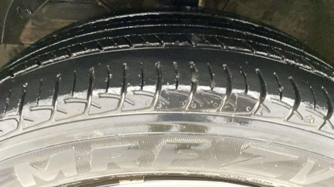 2018 Maruti Baleno DELTA PETROL 1.2, Petrol, Manual, 72,920 km, Left Front Tyre Tread
