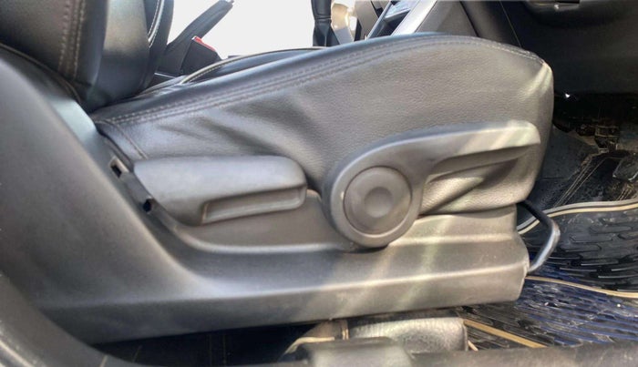 2019 Maruti S Cross ZETA 1.3, Diesel, Manual, 98,231 km, Driver Side Adjustment Panel