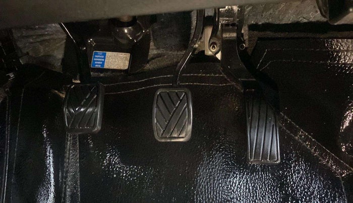 2019 Maruti S Cross ZETA 1.3, Diesel, Manual, 98,231 km, Pedals