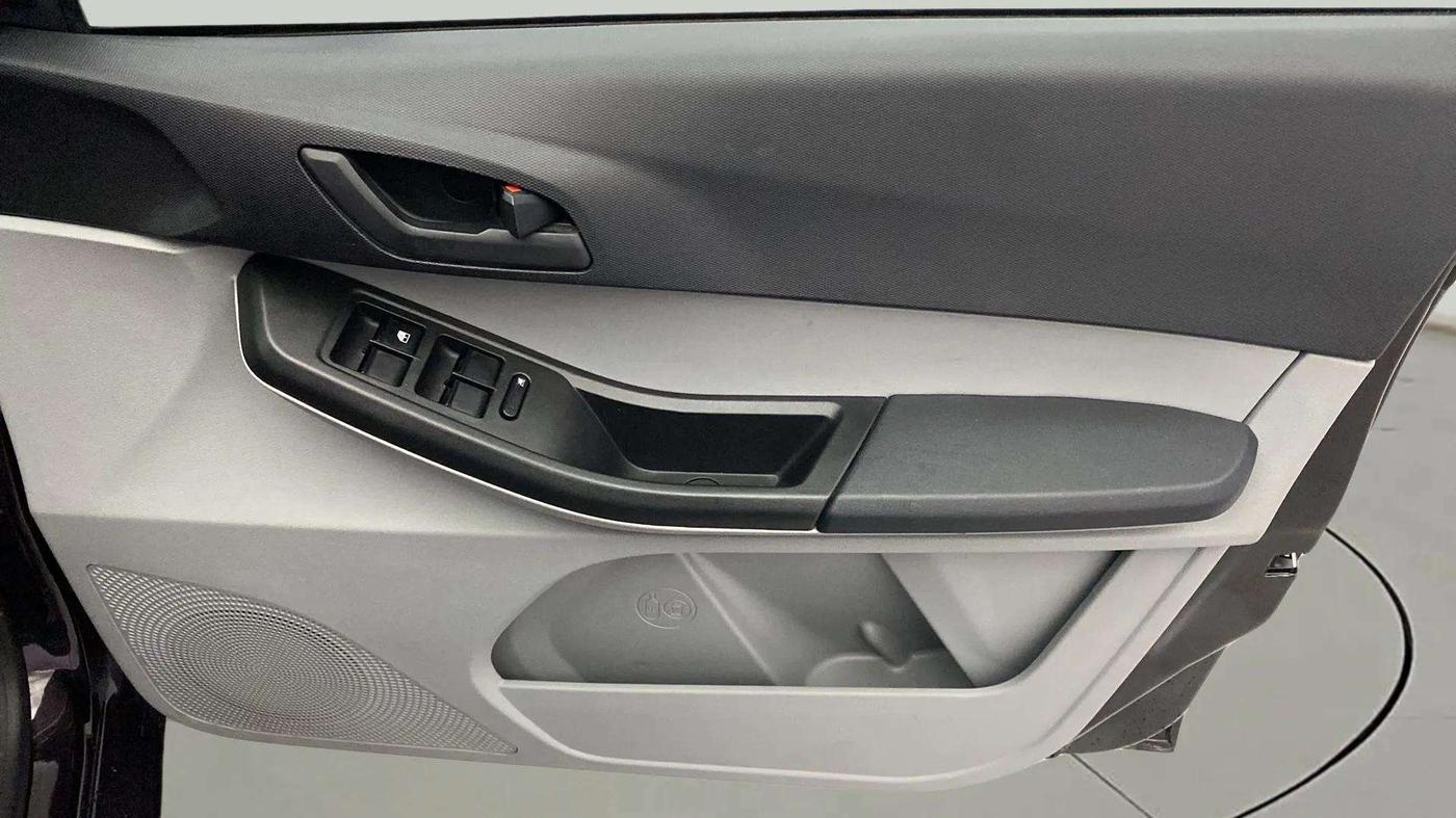 2023 Tata Tiago XTA PETROL, Petrol, Automatic, 27,412 km, Driver Side Door Panels Control