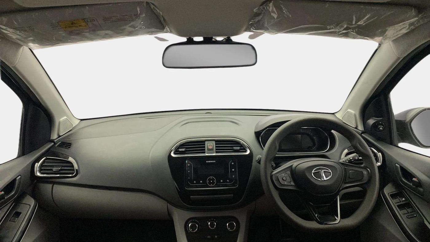 2023 Tata Tiago XTA PETROL, Petrol, Automatic, 27,412 km, Dashboard
