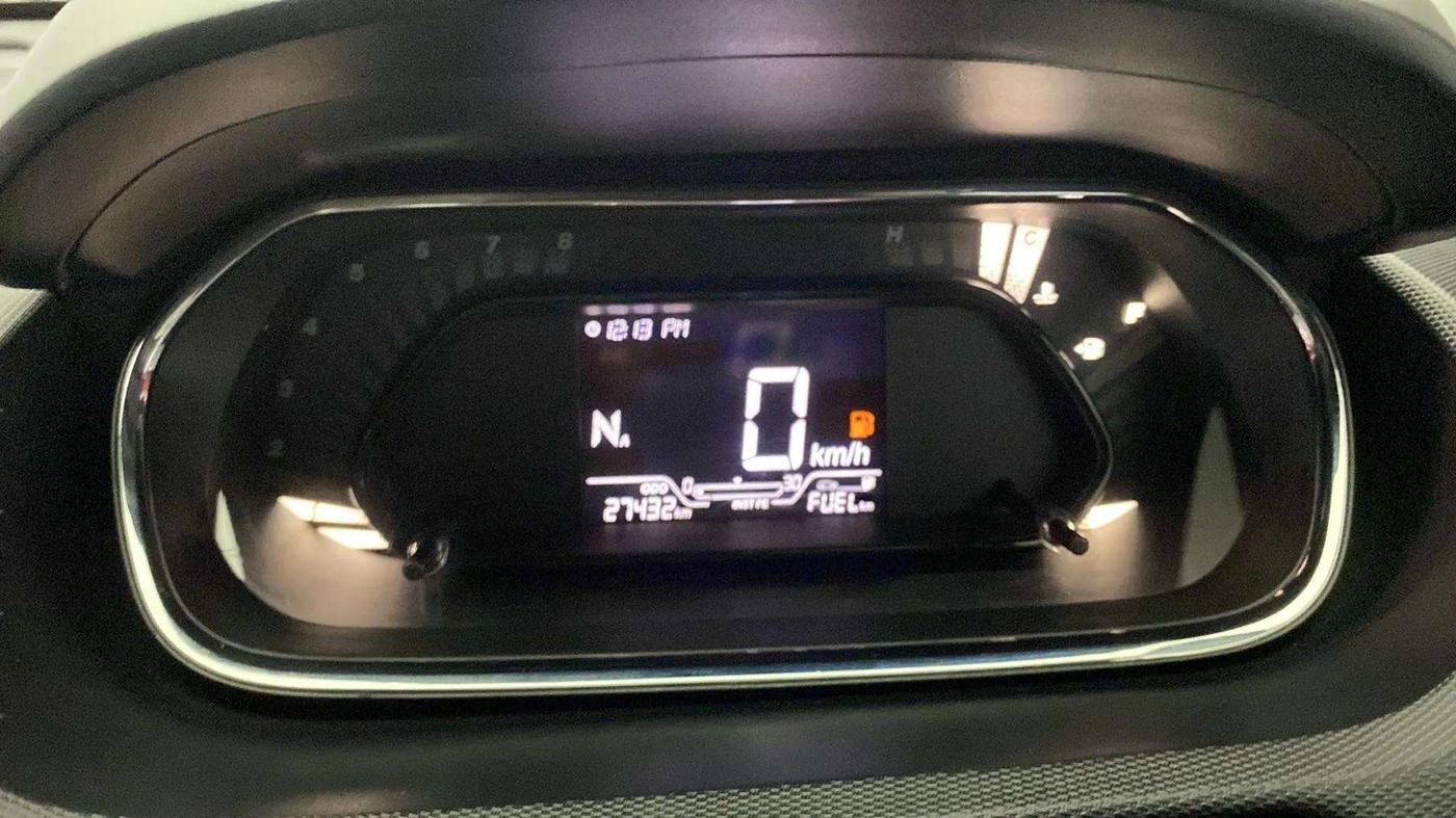 2023 Tata Tiago XTA PETROL, Petrol, Automatic, 27,412 km, Odometer Image