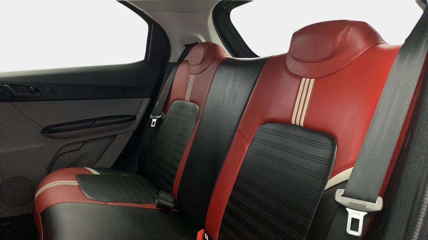 2023 Tata Tiago XTA PETROL, Petrol, Automatic, 27,412 km, Right Side Rear Door Cabin