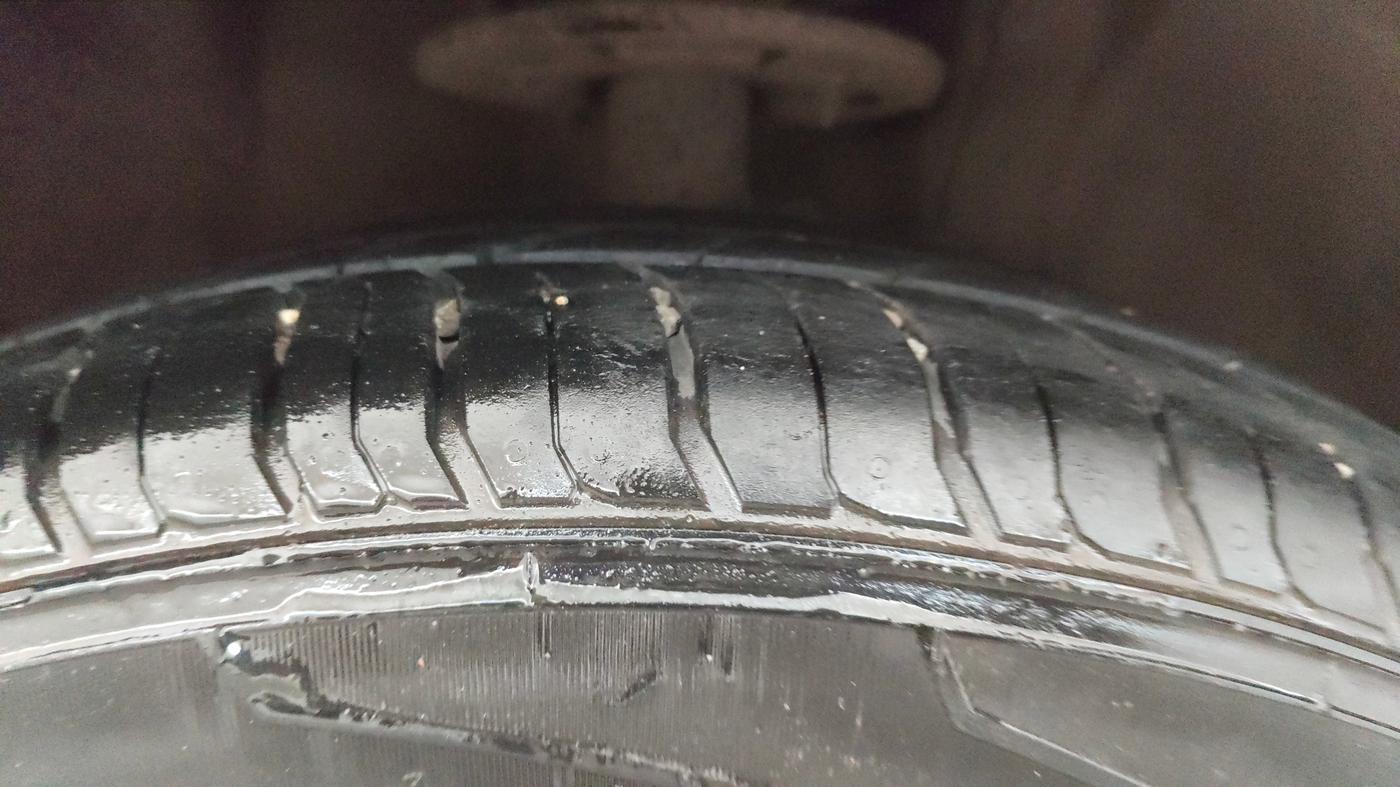 2019 Maruti Baleno ZETA PETROL 1.2, Petrol, Manual, 62,471 km, Right Front Tyre Tread