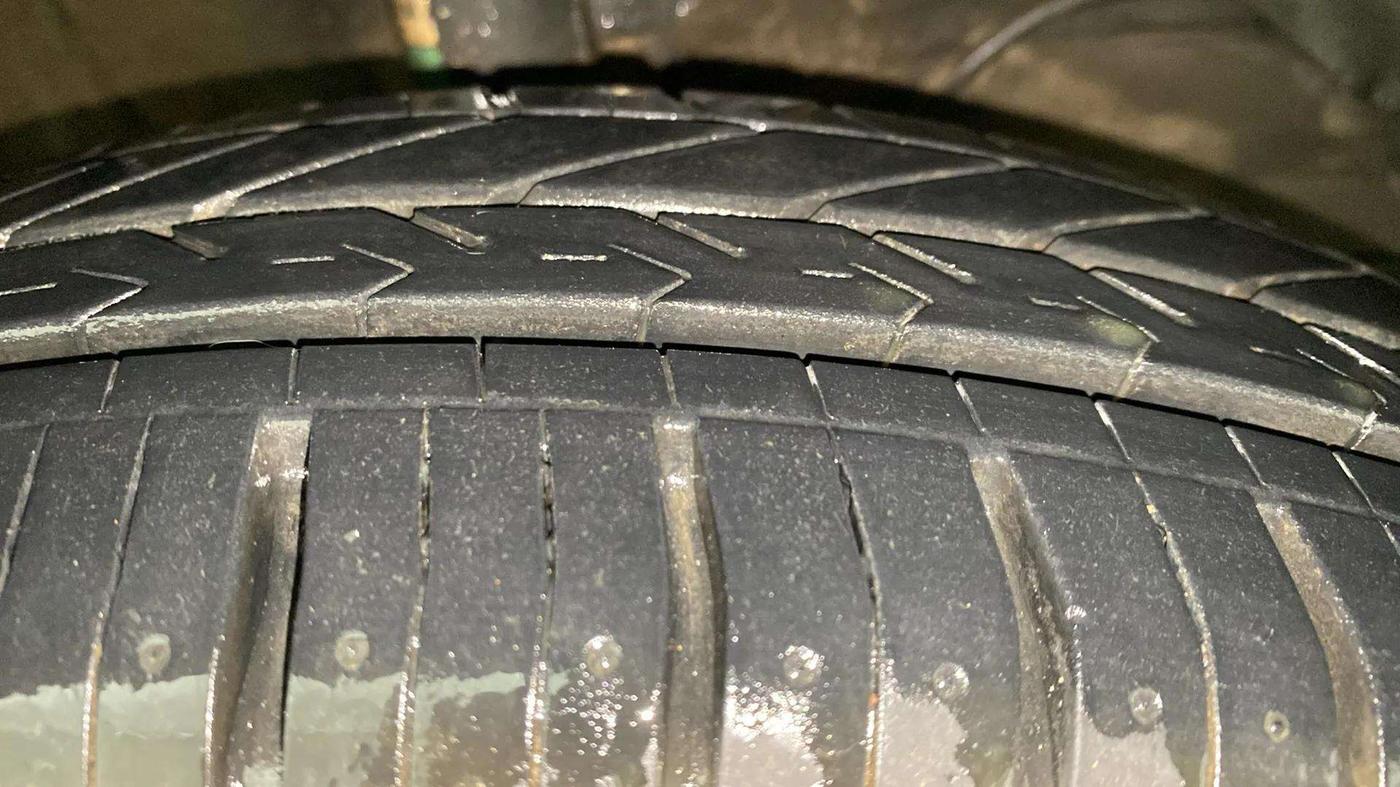 2019 Maruti Dzire VXI, Petrol, Manual, 60,947 km, Right Front Tyre Tread