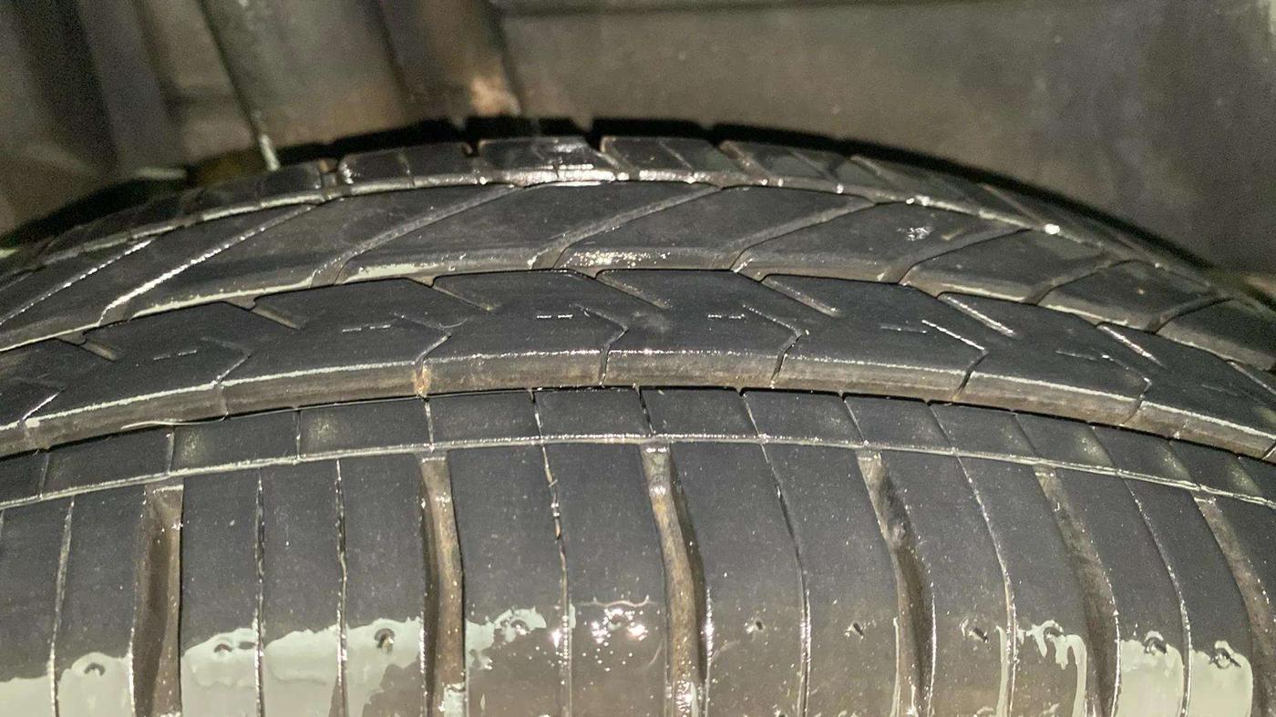 2019 Maruti Dzire VXI, Petrol, Manual, 60,947 km, Right Rear Tyre Tread