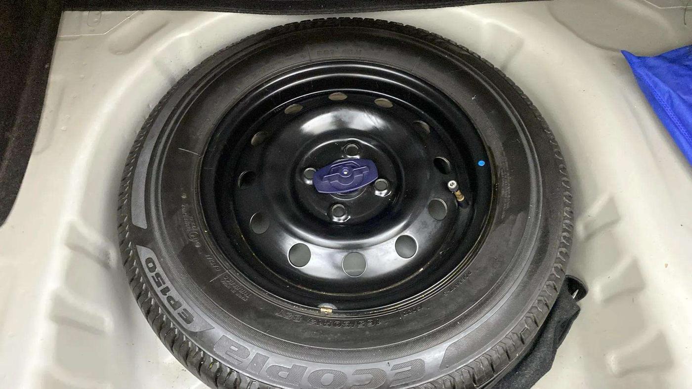 2019 Maruti Dzire VXI, Petrol, Manual, 60,947 km, Spare Tyre