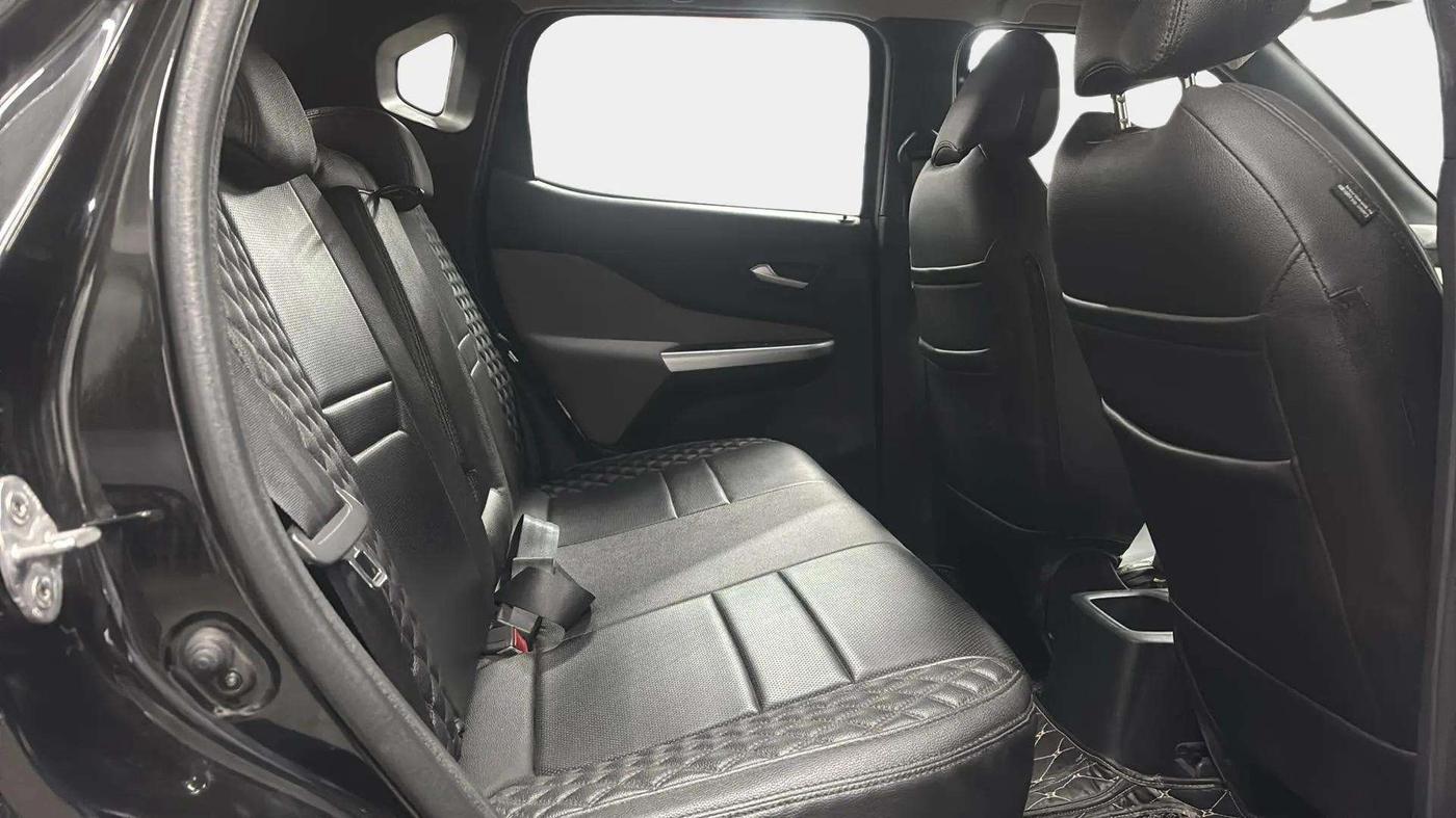 2022 Nissan MAGNITE XV EXECUTIVE, Petrol, Manual, 17,899 km, Right Side Rear Door Cabin